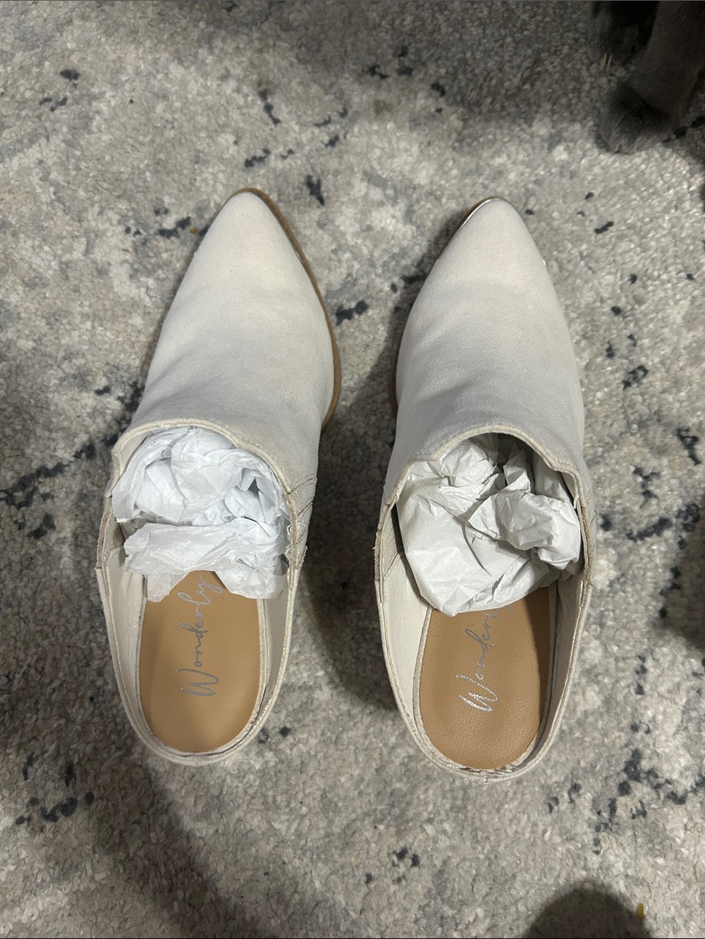 Wonderly OffWhite/Taupe Suedelike Block Heel Mules - Picture 4 of 6